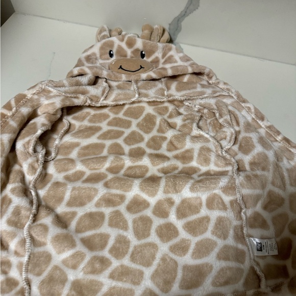 Hooded soft plush Baby bathrobe Giraffe 6-9 months NWOT - Picture 3 of 12